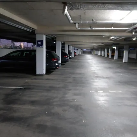 מלון Airport Park Muc 3*